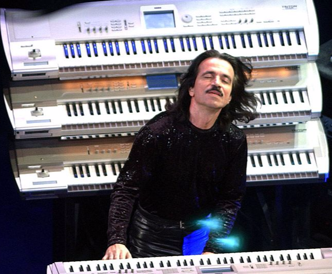 Yanni using multiple keyboards